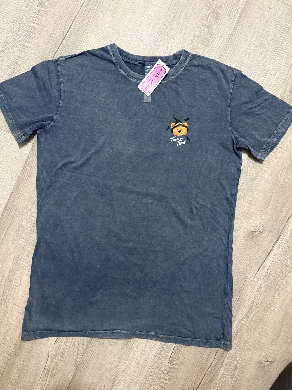 Simply Southern' Gray "Trick or Treat" Bear Graphic Tee - Picture 3 of 3